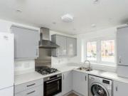 2 Bedrooms Flat for sale in Boater Court, Miliners...