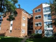 2 Bedrooms Flat for sale in Brompton Court, Aran Drive,...
