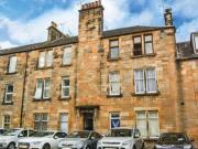 2 Bedrooms Flat for sale in Bruce Street, Stirling,...