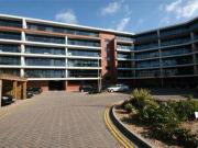 2 Bedrooms Flat for sale in Chatham House, Racecourse...