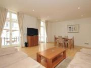 2 Bedrooms Flat for sale in Clarendon Court, 33 Maida...
