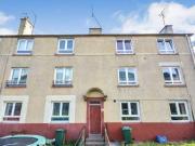 2 Bedrooms Flat for sale in Clearburn Gardens, Edinburgh...