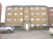 2 Bedrooms Flat for sale in Colthurst Gardens, Hoddesdon...