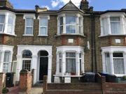 2 Bedrooms Flat for sale in Derby Road, Enfield EN3