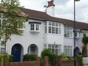 2 Bedrooms Flat for sale in Edgeley Road, London SW4