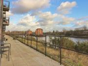2 Bedrooms Flat for sale in Emperor Court, Warrington WA4