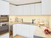 2 Bedrooms Flat for sale in Felnex Avenue, Wallington SM6