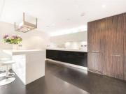 2 Bedrooms Flat for sale in Gatliff Road, London SW1W
