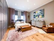 2 Bedrooms Flat for sale in Greencroft Gardens, South...