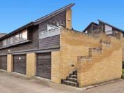 2 Bedrooms Flat for sale in Holland Way, Newhall, Harlow...