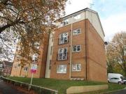 2 Bedrooms Flat for sale in Holly Way, Leeds LS14