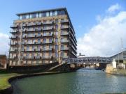 2 Bedrooms Flat for sale in Huddersfield Road, Rastrick,...