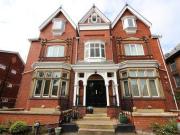 2 Bedrooms Flat for sale in Kilbrogan Court, Southport...