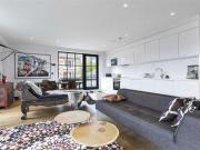 2 Bedrooms Flat for sale in Koops Mill Mews, London SE1