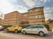 2 Bedrooms Flat for sale in Lewes Close, Grays RM17