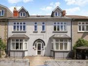 2 Bedrooms Flat for sale in Linden Road, Westbury Park,...