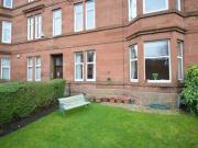 2 Bedrooms Flat for sale in Lochleven Road, Flat 0/2,...