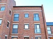 2 Bedrooms Flat for sale in Lock Court, Upper Cambrian...