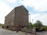 2 Bedrooms Flat for sale in Lodge View, Lodge Mill Lane,...