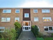 2 Bedrooms Flat for sale in Lynne Court, Chesham Road,...