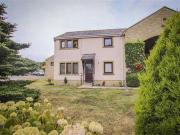 2 Bedrooms Flat for sale in Manorfields, Whalley,...