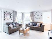 2 Bedrooms Flat for sale in Melford Place, Ongar Road,...