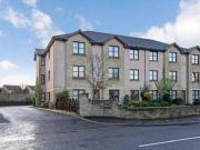 2 Bedrooms Flat for sale in Munro Gate, Cornton Road,...