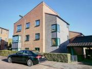 2 Bedrooms Flat for sale in Nicholson Grove, Grange...
