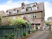 2 Bedrooms Flat for sale in Norfolk Road, Littlehampton BN17
