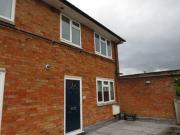 2 Bedrooms Flat for sale in Nursery Road, Taplow,...