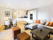 2 Bedrooms Flat for sale in Palm House, 70 Sandcroft...