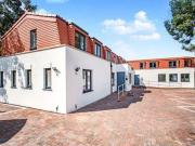 2 Bedrooms Flat for sale in Park Road, Bushey WD23