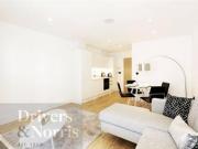 2 Bedrooms Flat for sale in Parkhurst Road, Islington,...