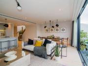 2 Bedrooms Flat for sale in Petersham Road, Richmond TW10