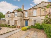 2 Bedrooms Flat for sale in Seafield Road, Edinburgh EH6