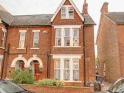 2 Bedrooms Flat for sale in St. Augustines Road, Bedford...
