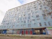 2 Bedrooms Flat for sale in Stephenson House, Wetherburn...