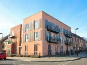 2 Bedrooms Flat for sale in Strobel Drive, Upton,...