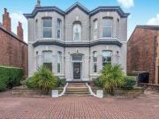 2 Bedrooms Flat for sale in Sussex Road, Southport,...