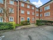 2 Bedrooms Flat for sale in Talfourd Way, Redhill RH1