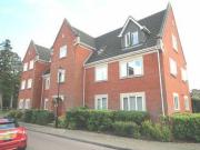 2 Bedrooms Flat for sale in Tanbridge Park, Horsham RH12