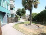 2 Bedrooms Flat for sale in The Park Apartments, London...