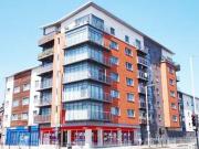 2 Bedrooms Flat for sale in The Round Way, London N17