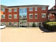 2 Bedrooms Flat for sale in Towpath Way, Kings Heath,...