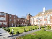 2 Bedrooms Flat for sale in Tutelage Court, 31 College...