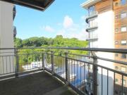 2 Bedrooms Flat for sale in Victoria Wharf, Watkiss Way,...