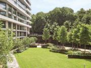 2 Bedrooms Flat for sale in Vista Chelsea Bridge,...