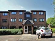 2 Bedrooms Flat for sale in West Quay Drive, Yeading,...