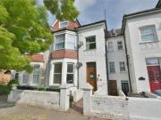 2 Bedrooms Flat for sale in Wickham Avenue, Bexhill On...