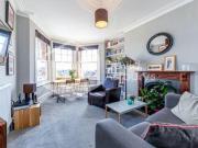 2 Bedrooms Flat for sale in Wightman Road, London N8
